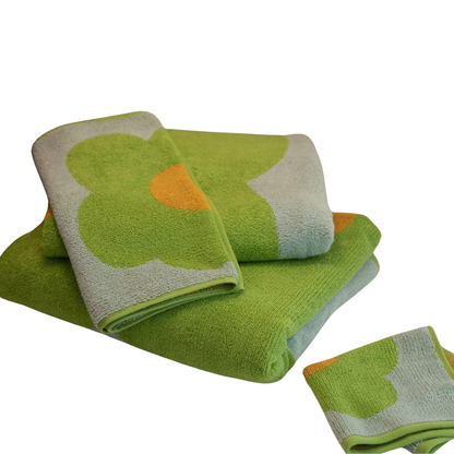 Sunflower Bath Towel