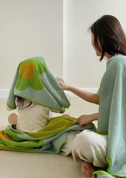 Cute Whimsical Sunflower Bath Towel - Ultra Soft & Absorbent Staple Cotton